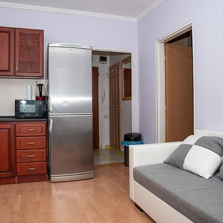 Lovely One Bedroom Apartment Nové Zámky Exterior foto
